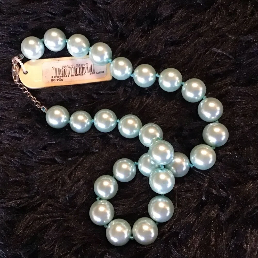 Pursuits Faux Large Teal Blue Green Pearl Necklace Lobster Hand Knot 18” NWT